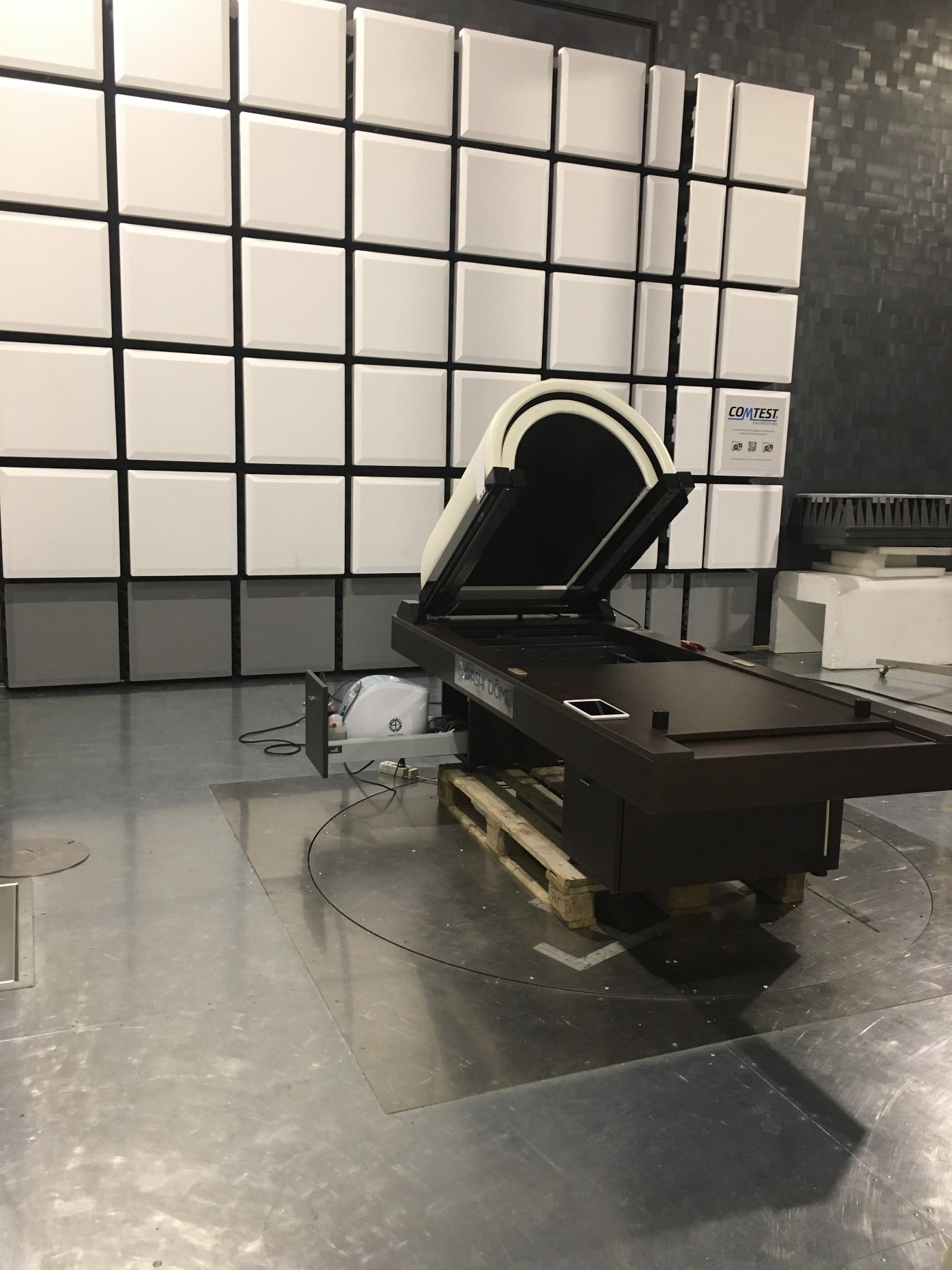 La CEM Iyashi Dôme Mesure CEM en cage de Faraday. Sept 2018 - Iyashi Dôme